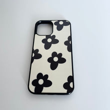 Load image into Gallery viewer, Beige Flowers