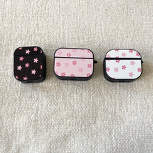 Load image into Gallery viewer, Pink Flowers AirPod Case
